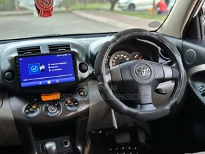 Toyota Vanguard 2009 White