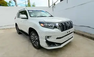 Toyota Land Cruiser Prado 2022 Off white
