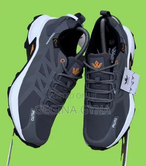 Pluto Quality Sneaker Available