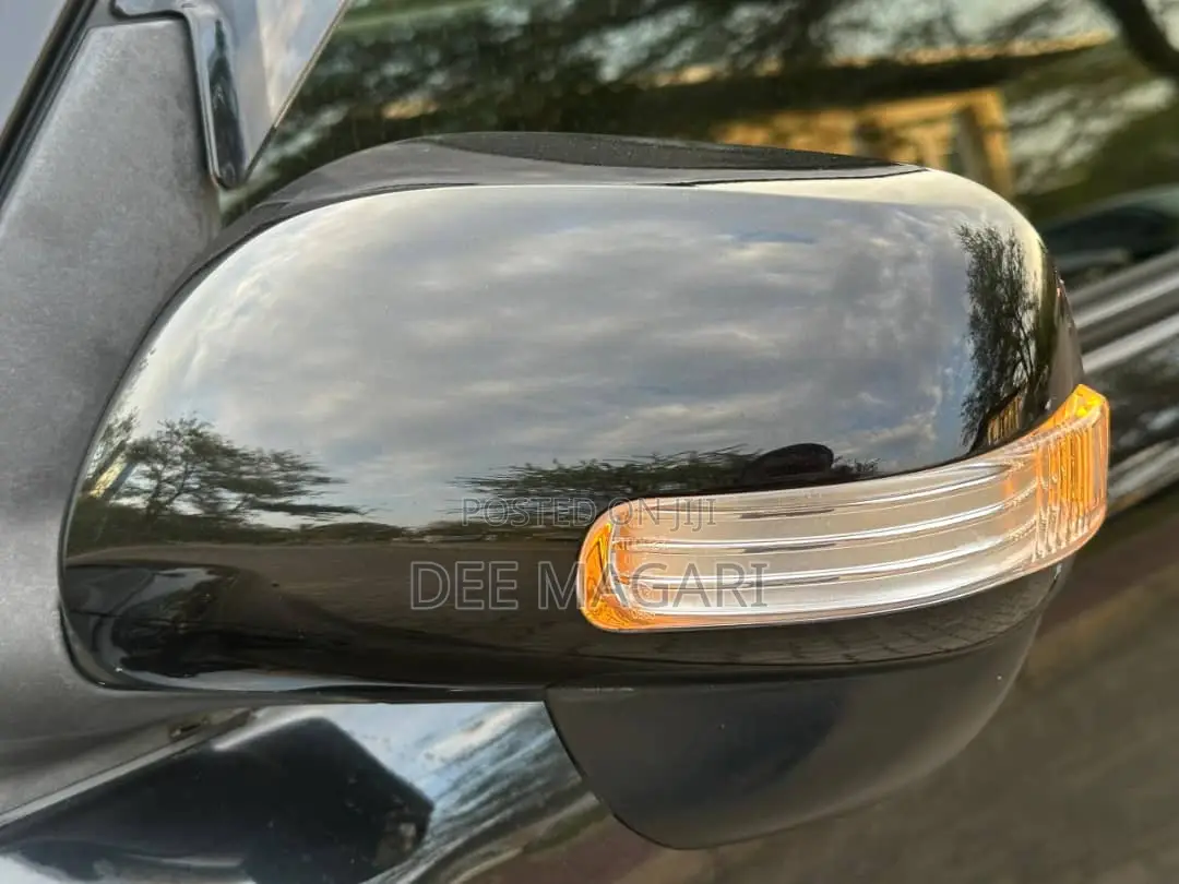 Toyota Corolla Rumion 2010 Black