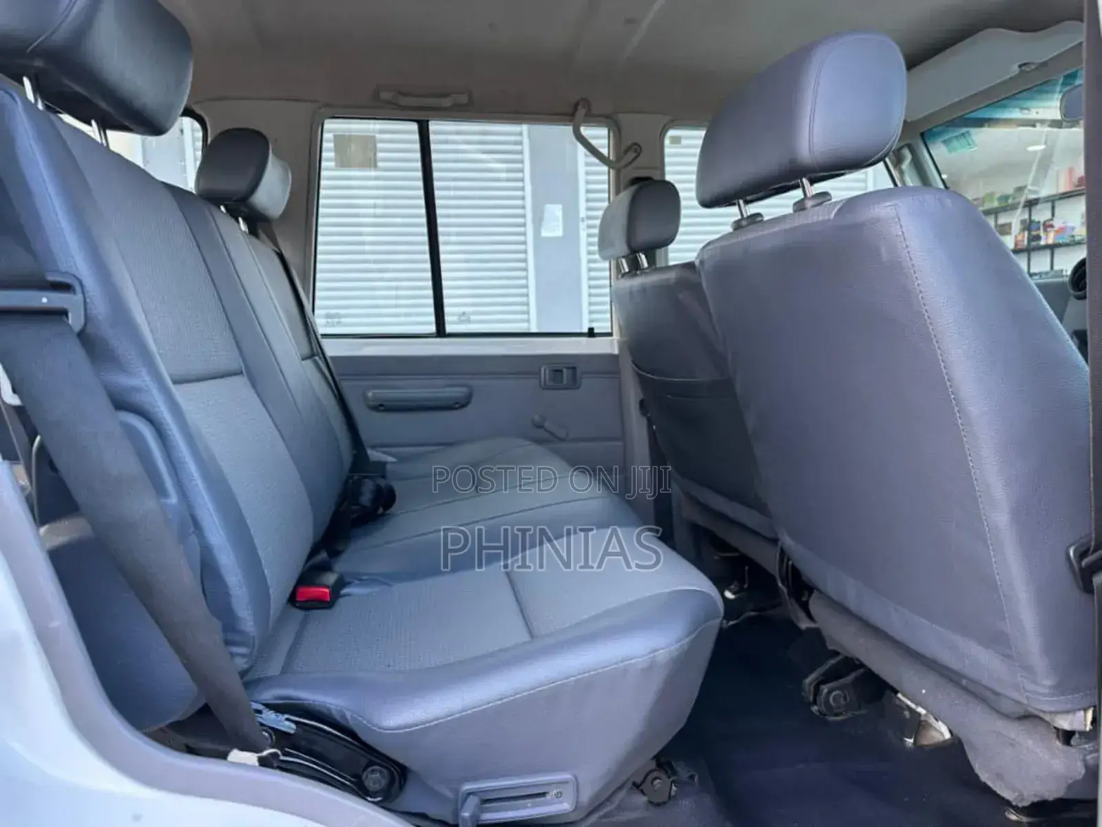 Toyota Land Cruiser 2013 White