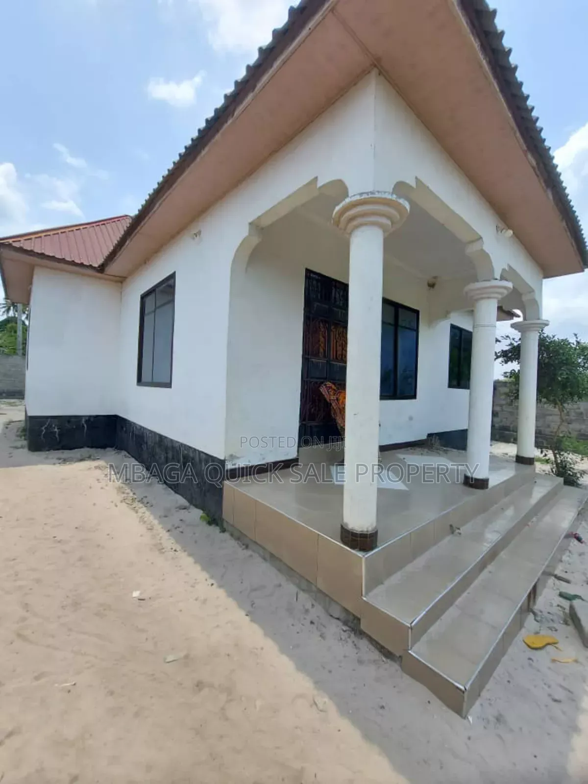 3bdrm House in Msongola for sale