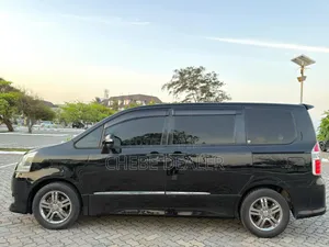 Toyota Noah 2010 Black