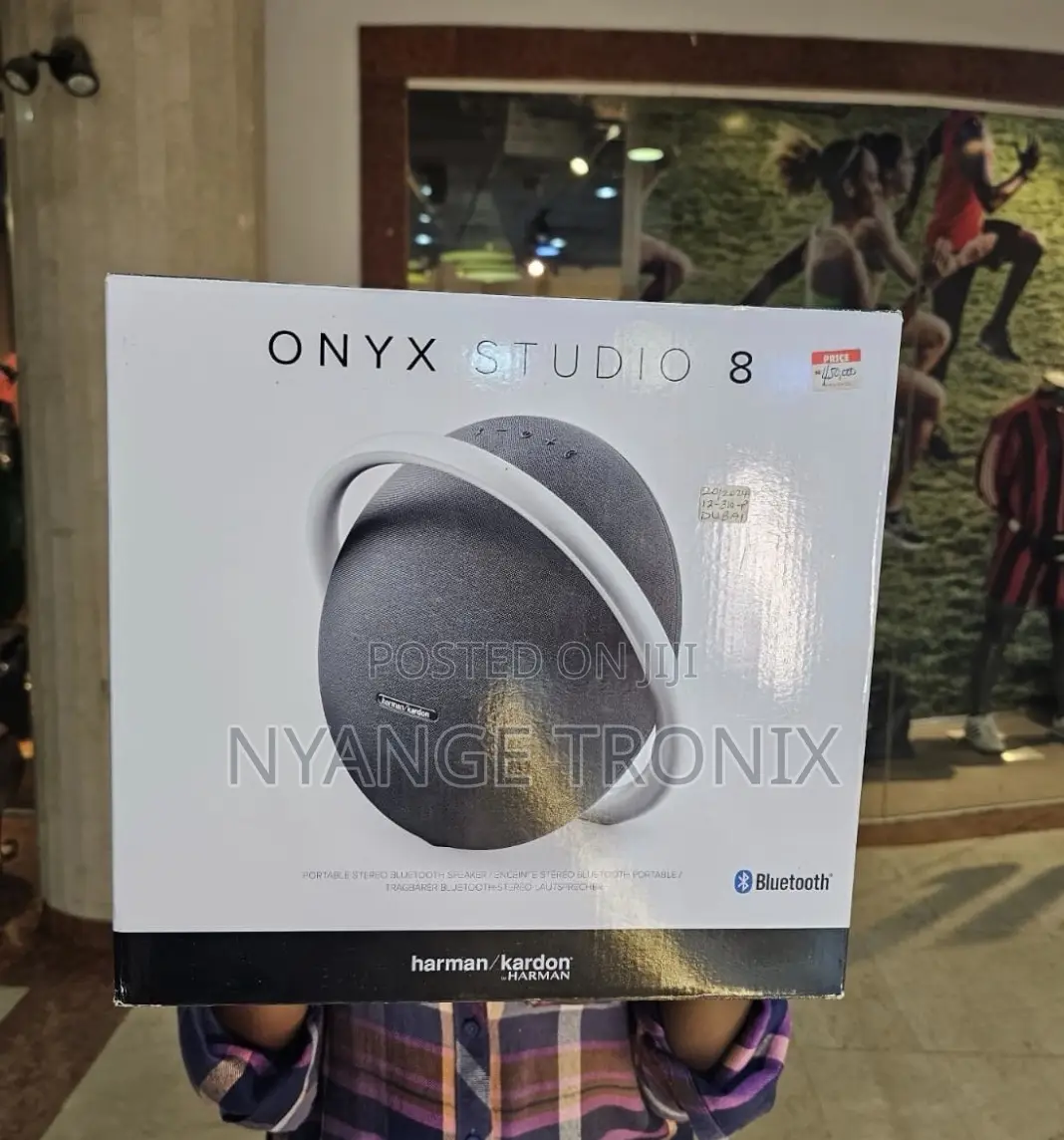 Harman Kardon Onyx Studio 8