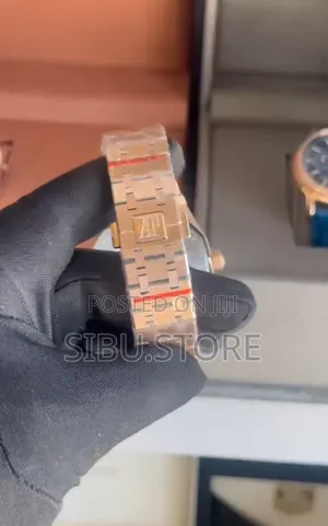 R/G Ap Watch