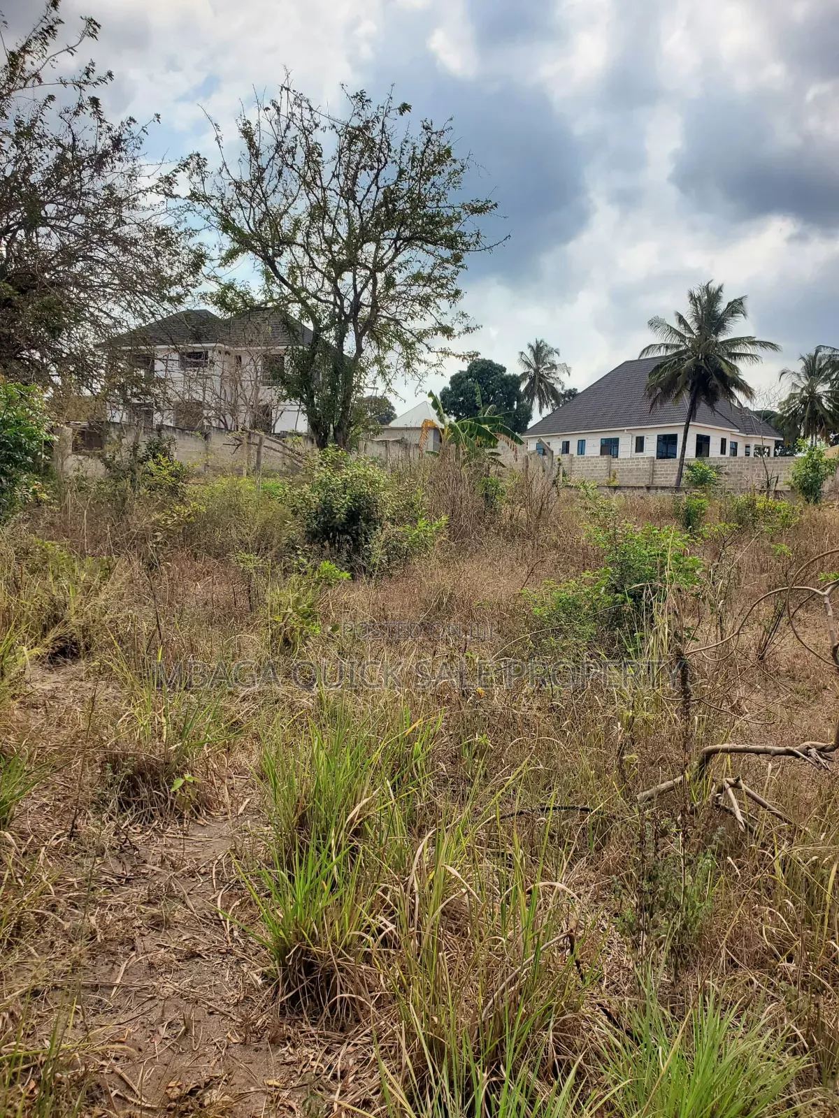 3bdrm House in Goba for sale