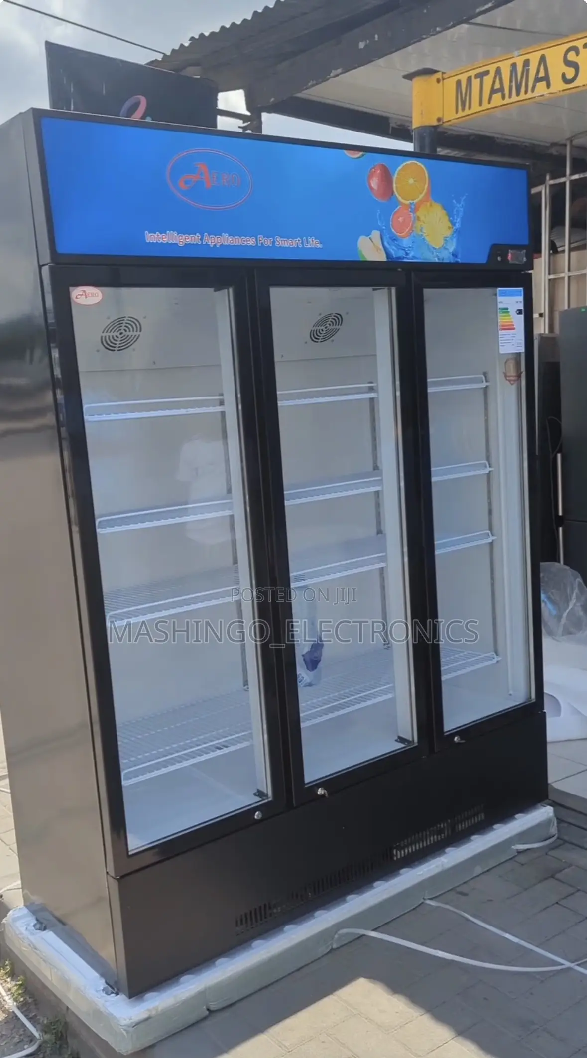 980 Liters Aero Showcase Fridge