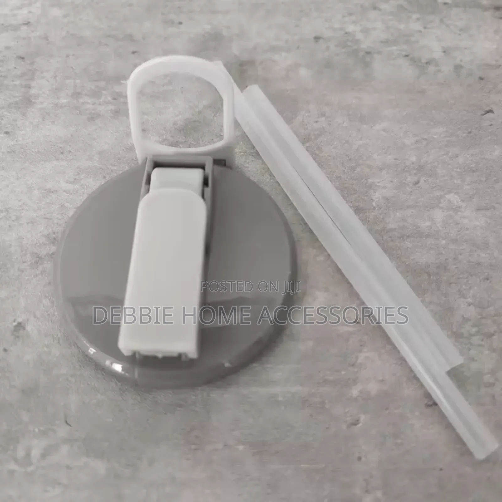 New Reusable Portable Soda Can Lid With Silicone Straw