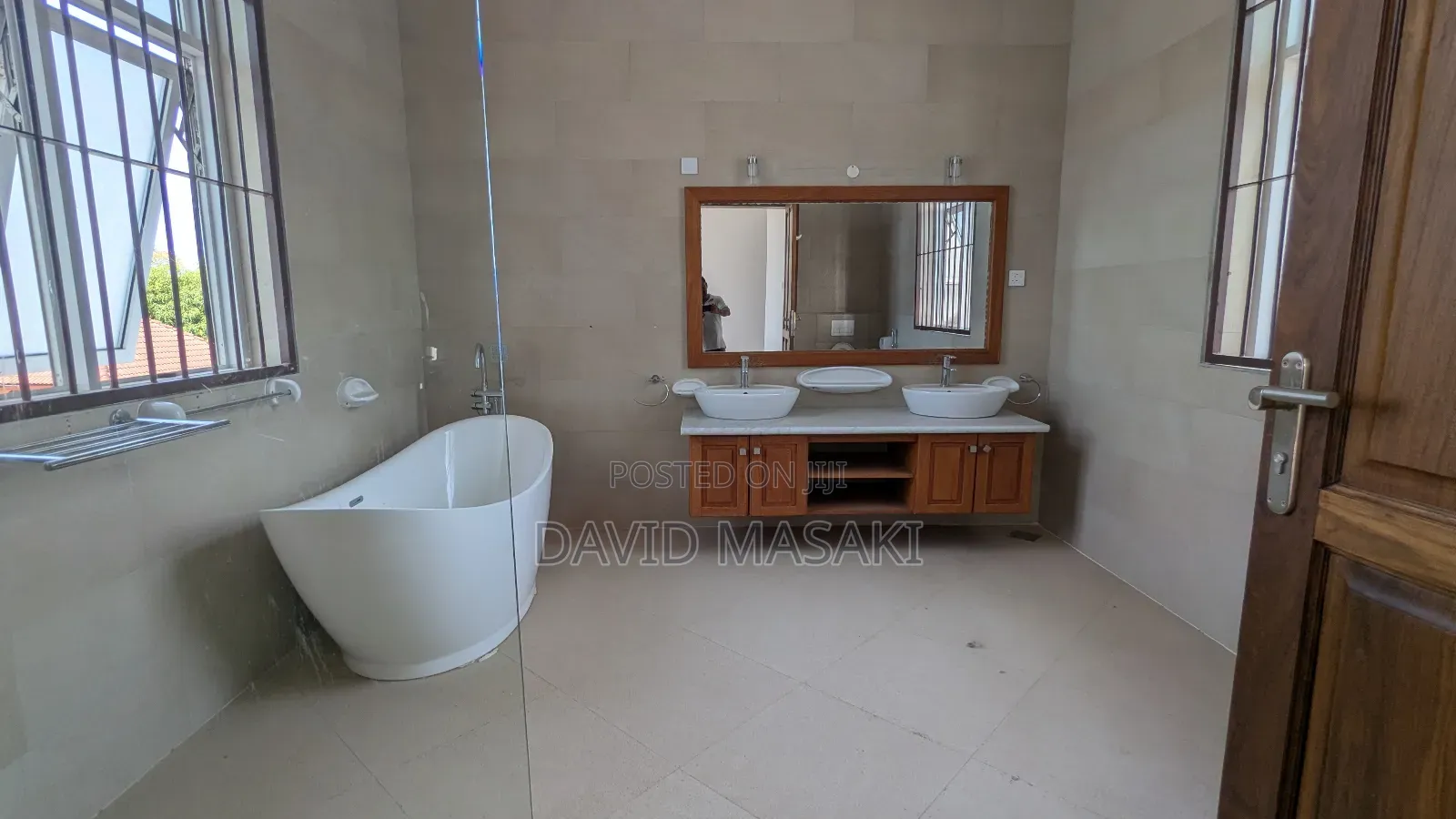 4bdrm Villa in The Villas, Oyster Bay for rent