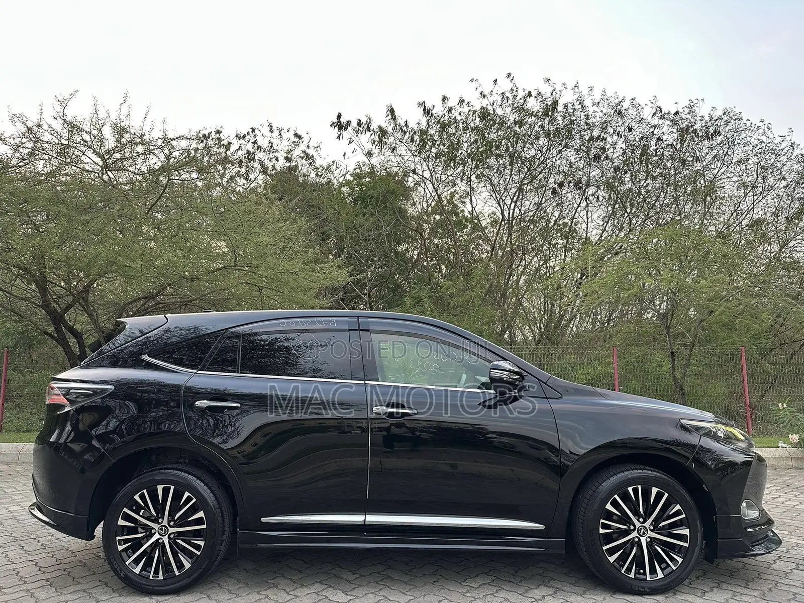 Toyota Harrier 2017 Black