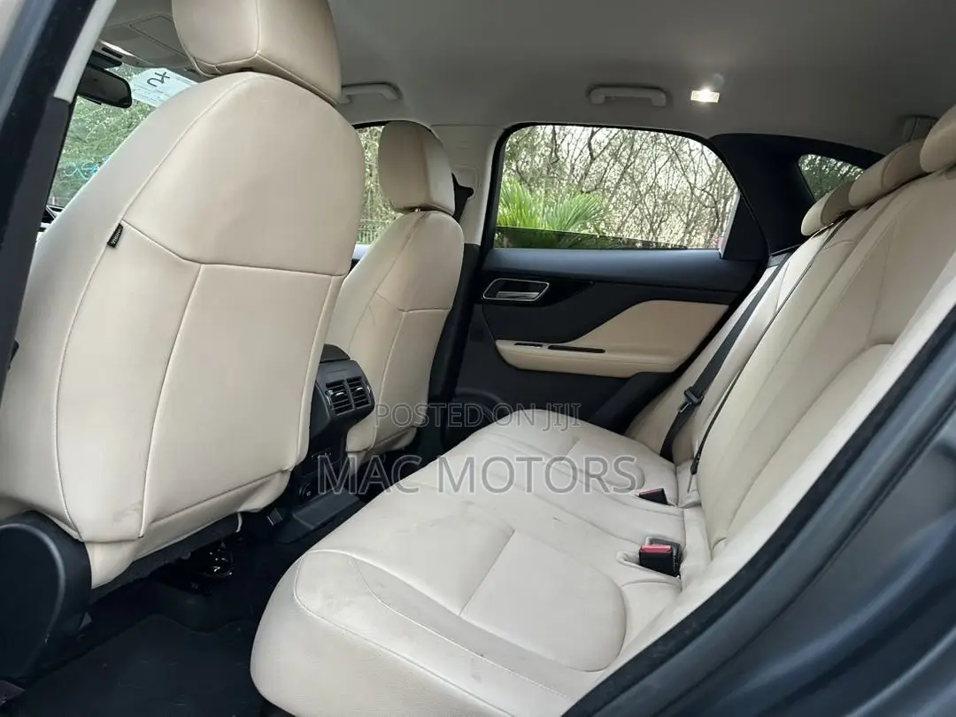 Jaguar F-Pace 2017 Beige