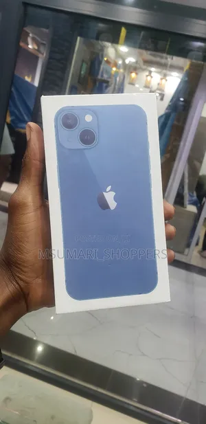 New Apple iPhone 13 128 GB Blue