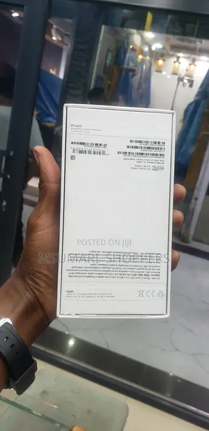 New Apple iPhone 13 128 GB Blue