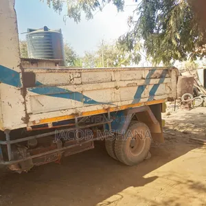 Fuso Tipa Engine 16