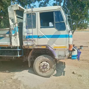 Fuso Tipa Engine 16