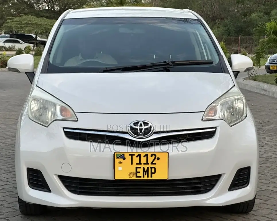 Toyota Ractis 2011 White