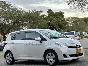 Toyota Ractis 2011 White