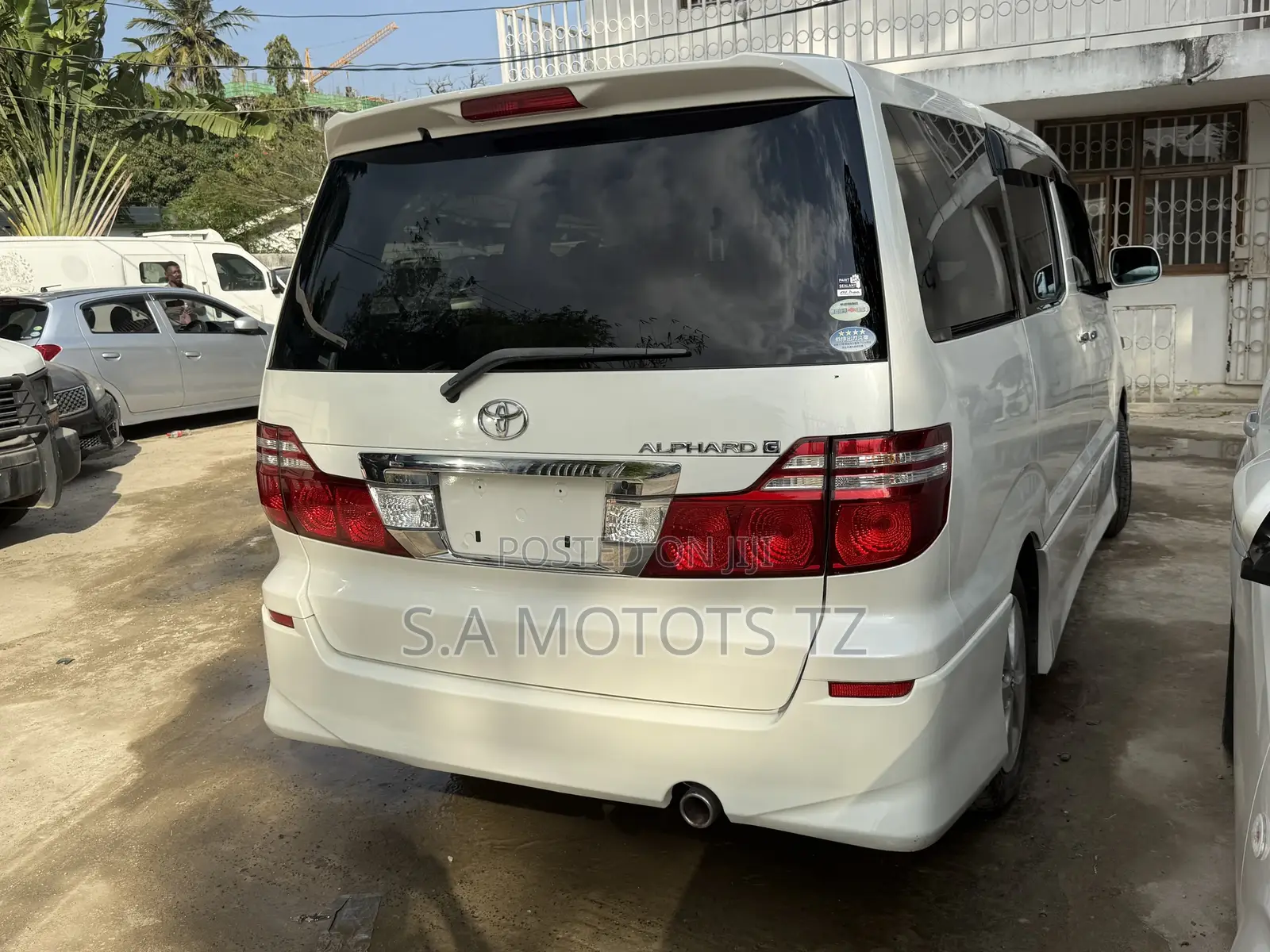 Toyota Alphard 2.4 Petrol AWD 2006 White