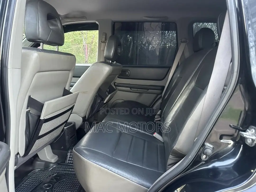 Nissan X-Trail 2006 Black