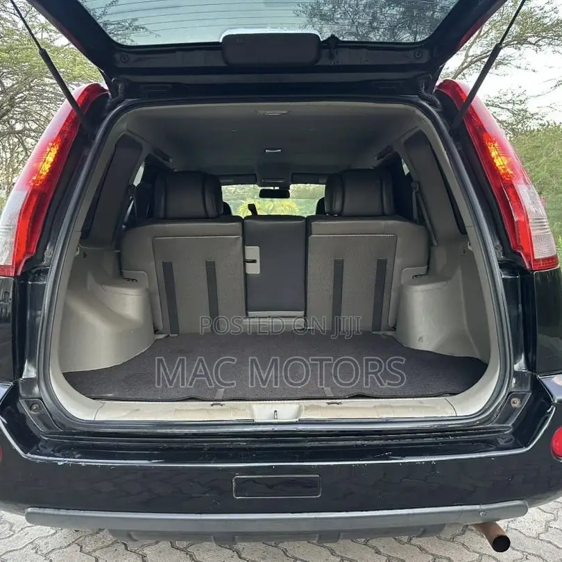 Nissan X-Trail 2006 Black