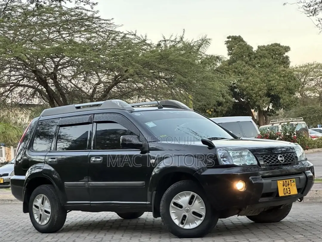 Nissan X-Trail 2006 Black