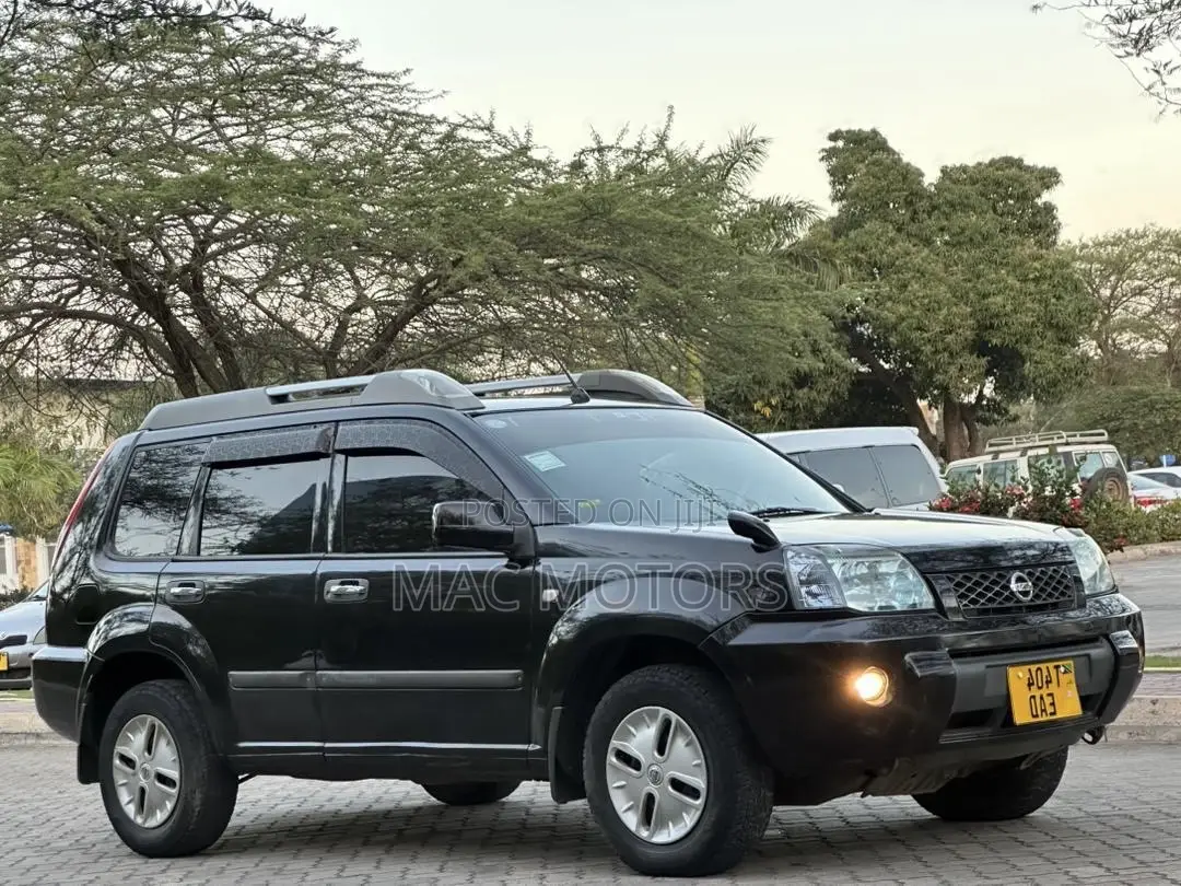 Nissan X-Trail 2006 Black