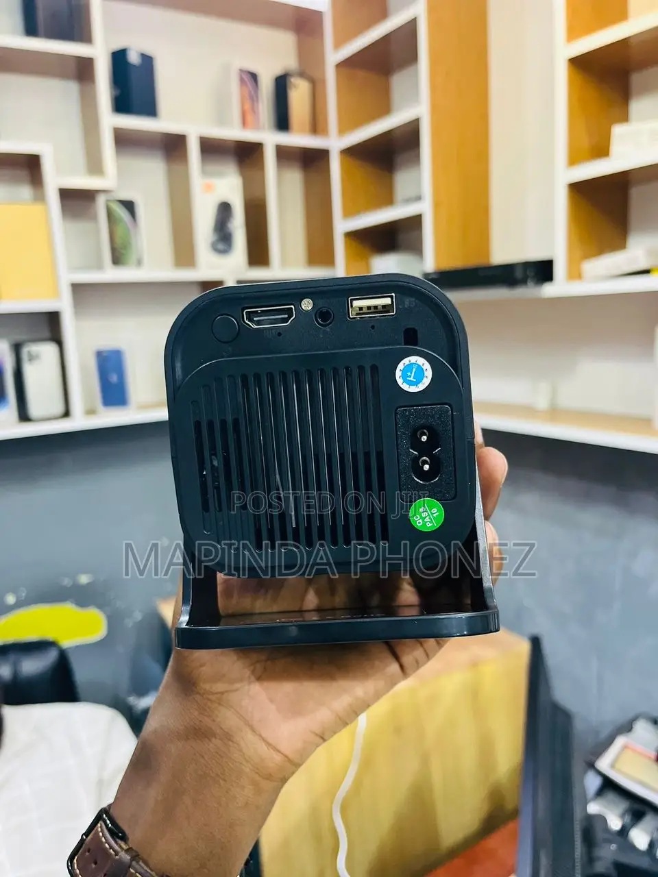 Mini Pojector Ultra Hd (Portable)