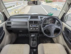 Mitsubishi Pajero 2001 Silver