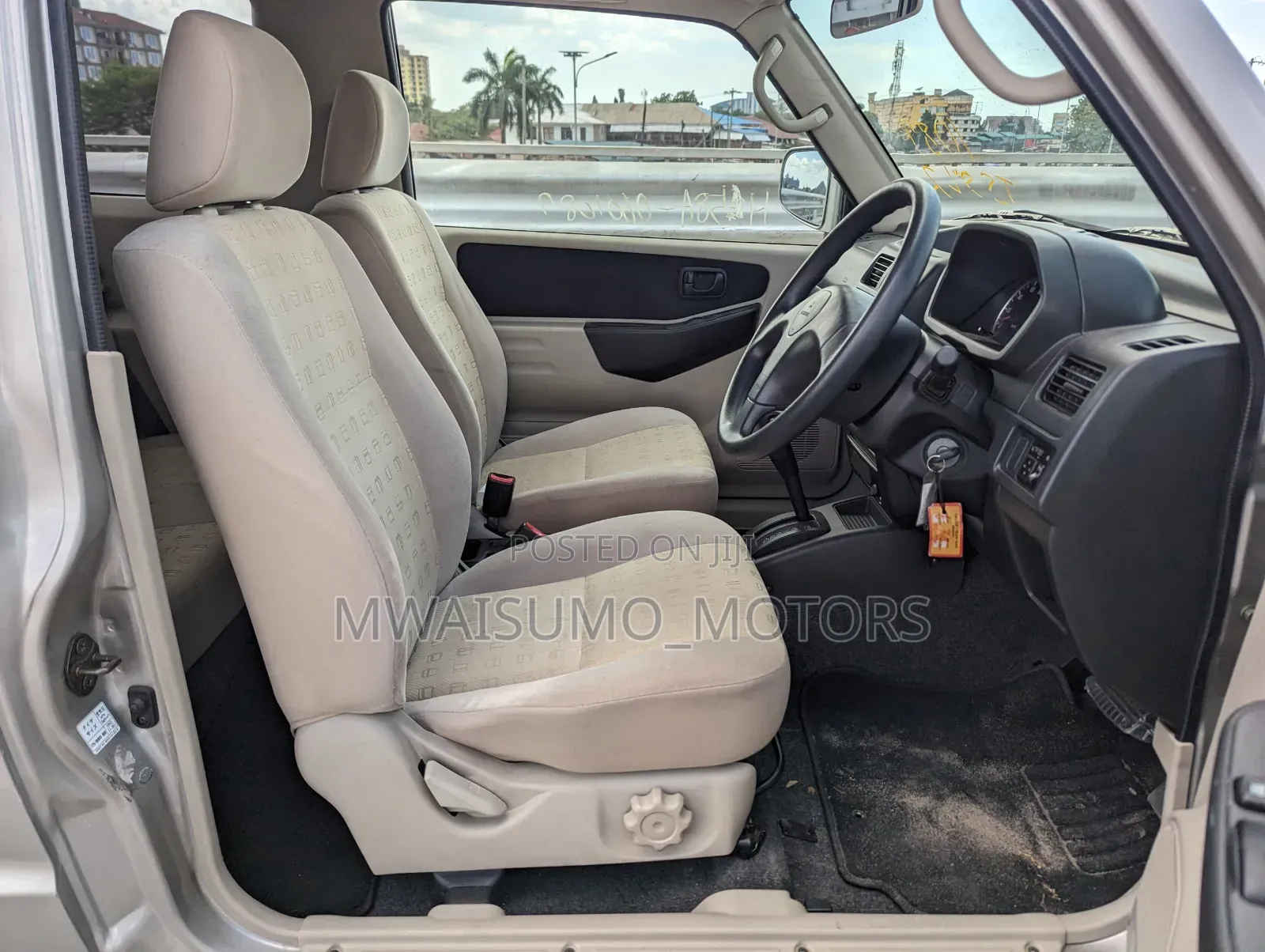 Mitsubishi Pajero 2001 Silver