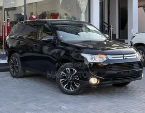 Mitsubishi Outlander 2014 Black