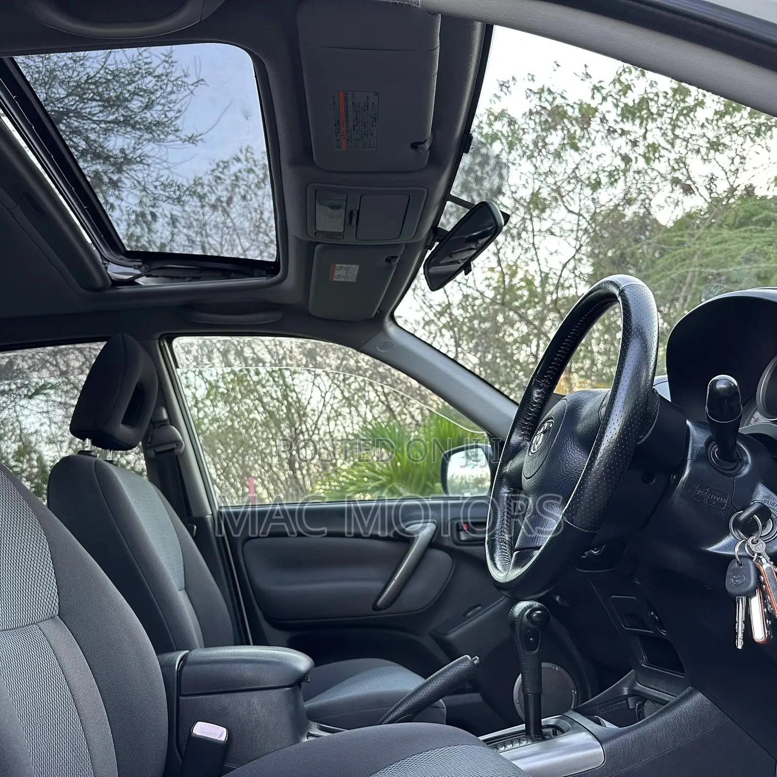 Toyota RAV4 2005 White