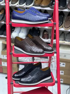 Men's Shoes or Footwears or Viatu Vya Mazingira Tofauti