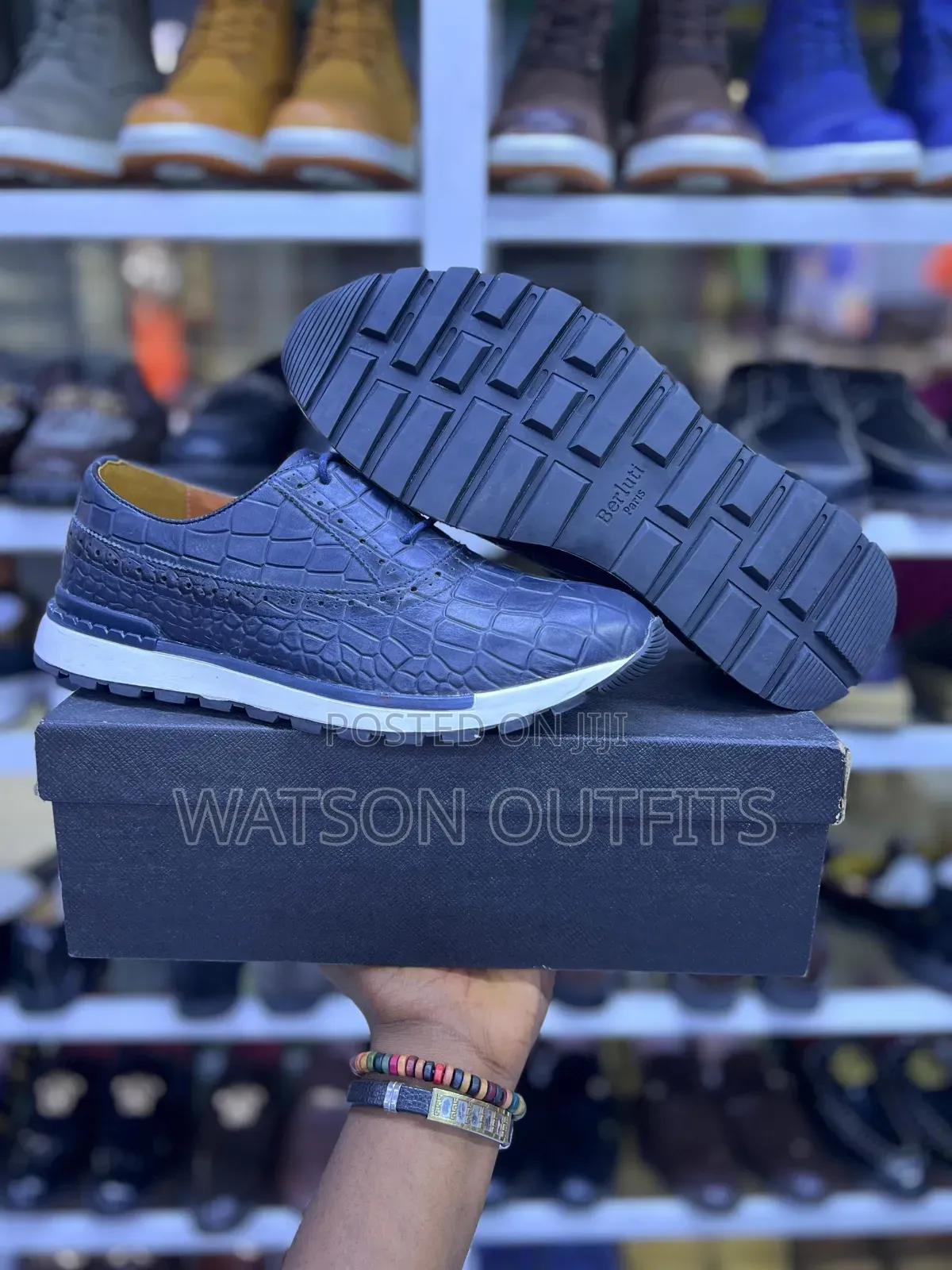 Men's Shoes or Footwears or Viatu Vya Mazingira Tofauti