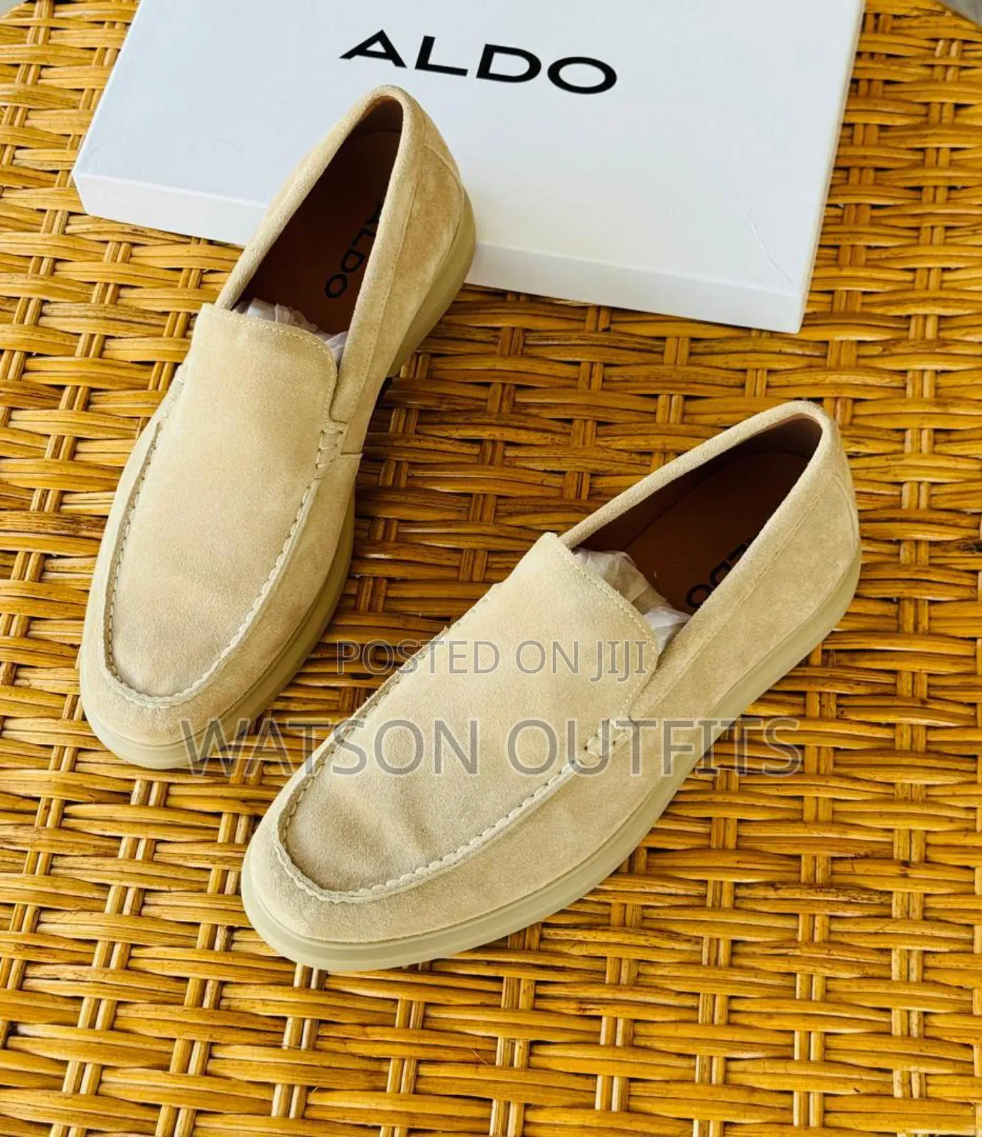 Viatu Vya Loafers or Lofa Simpo