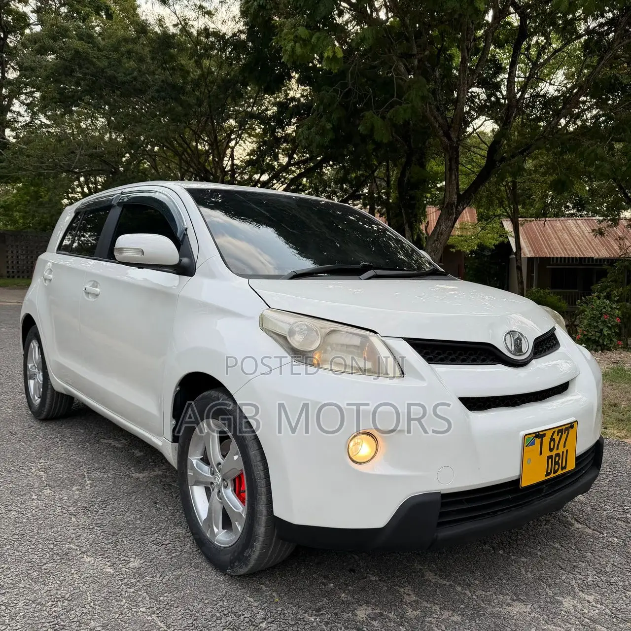 Toyota IST 2008 White