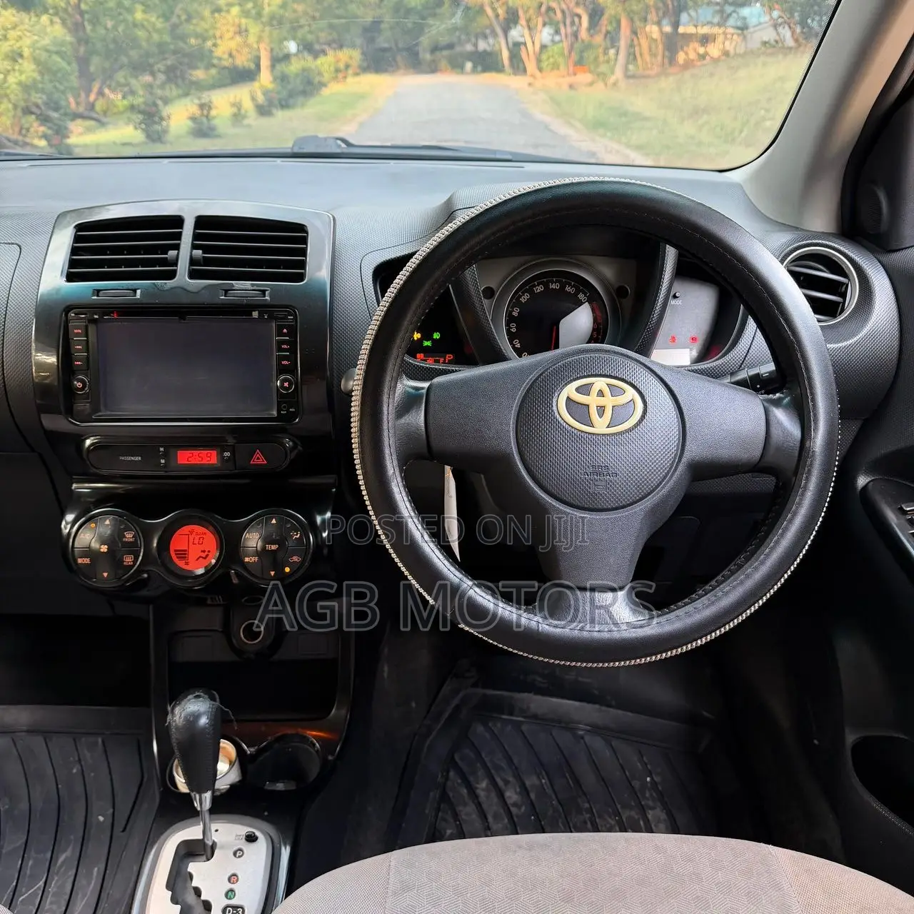 Toyota IST 2008 White
