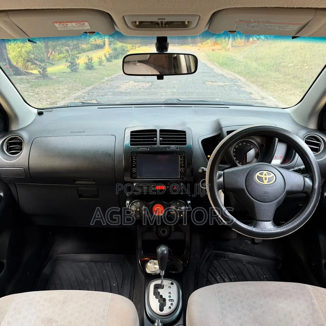 Toyota IST 2008 White