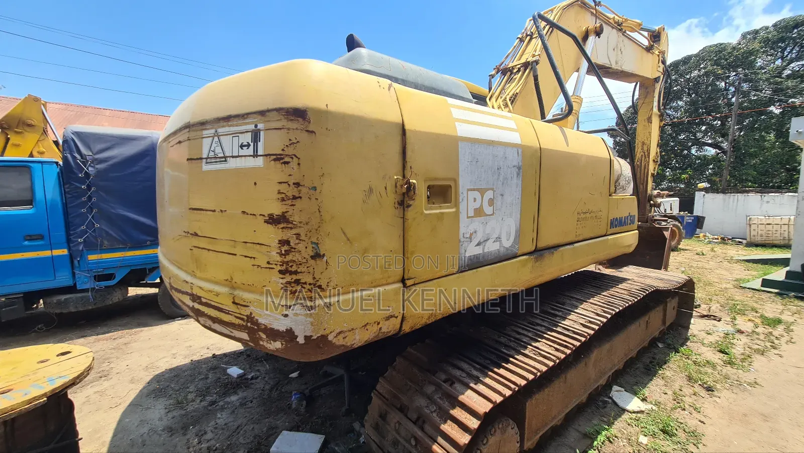 Komatsu Pc 220 Excavator for Sale.