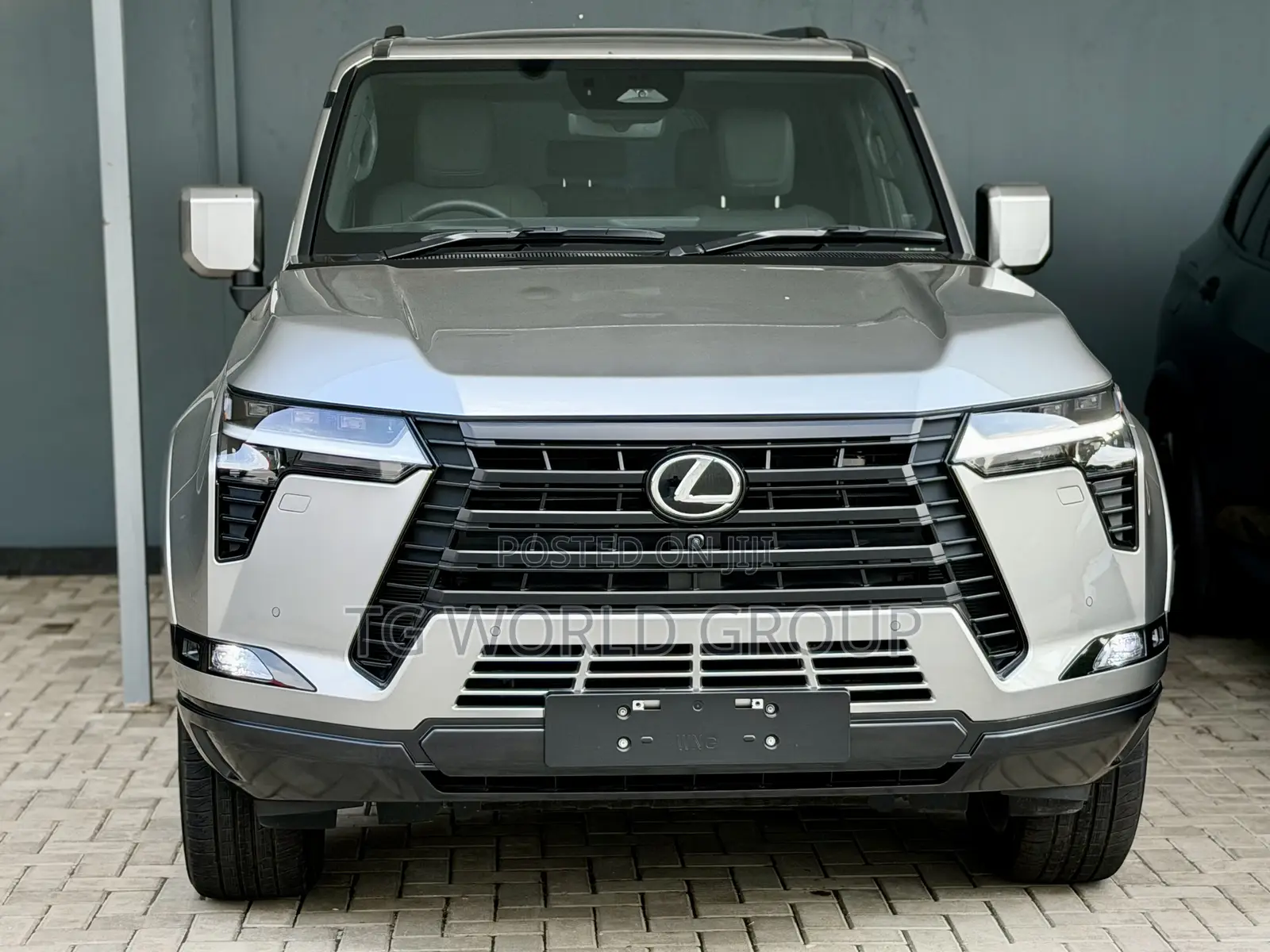 New Lexus GX 2025 Silver