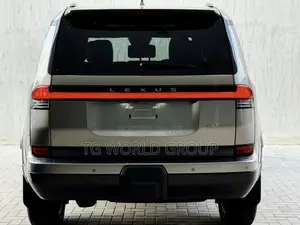 New Lexus GX 2025 Silver