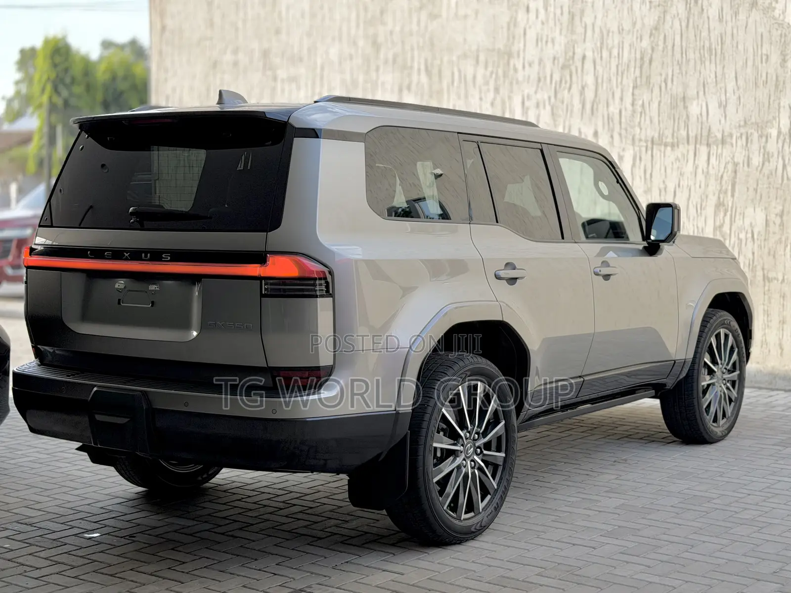 New Lexus GX 2025 Silver