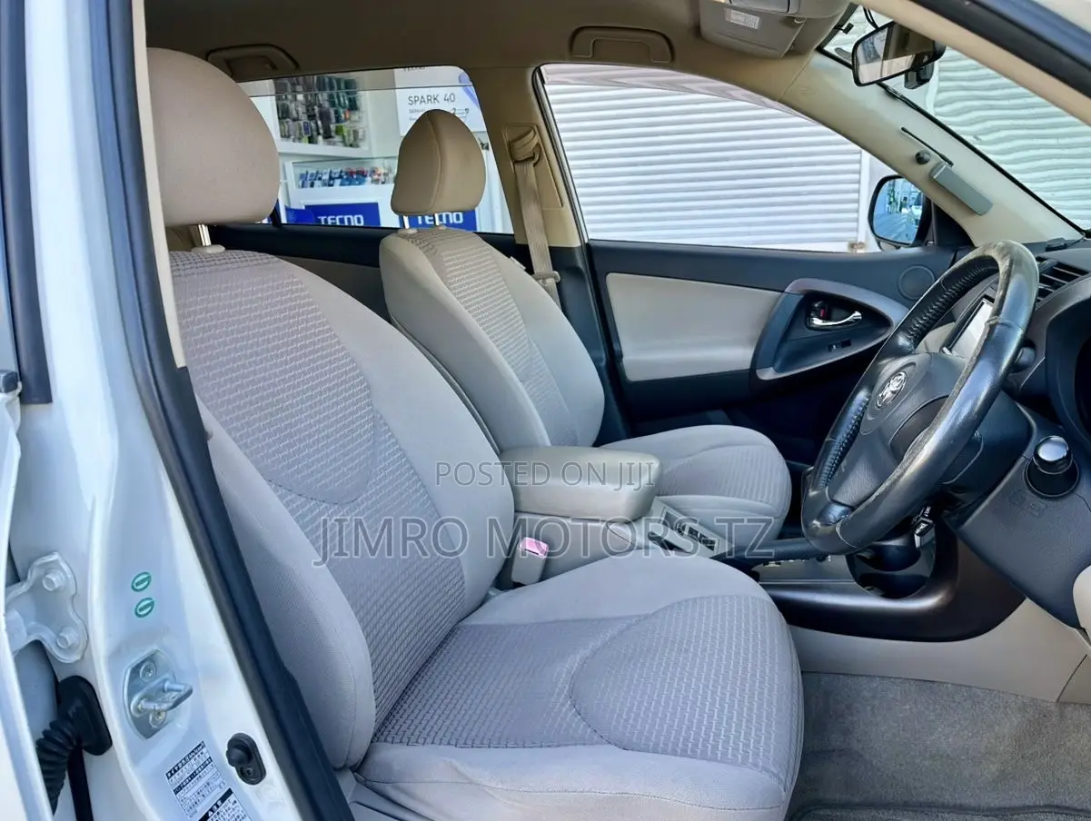 Toyota RAV4 2007 White