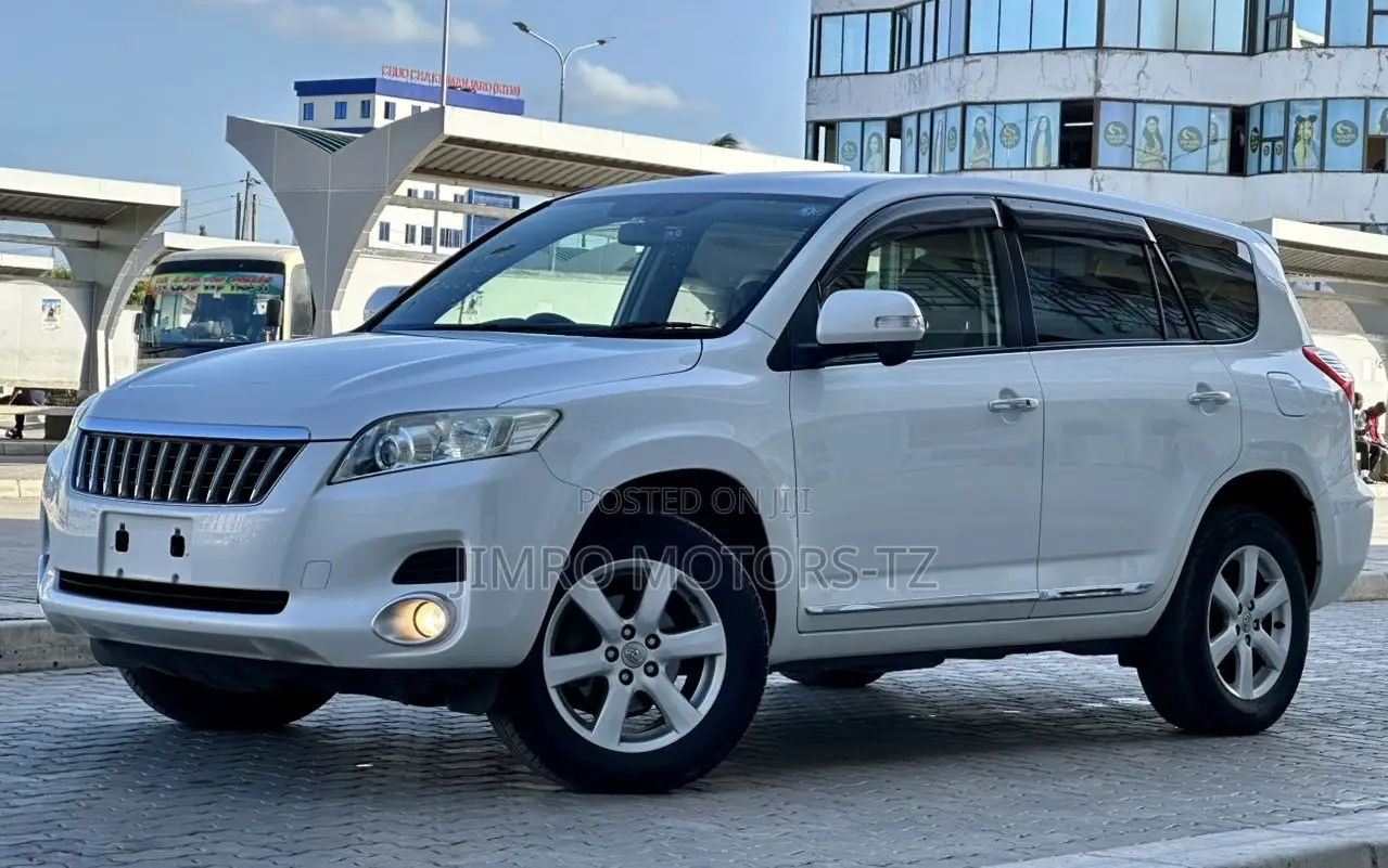 Toyota RAV4 2007 White