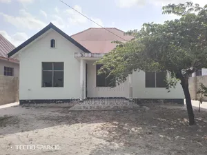 4bdrm House in Tanzania Daresalaam, Ilala for sale