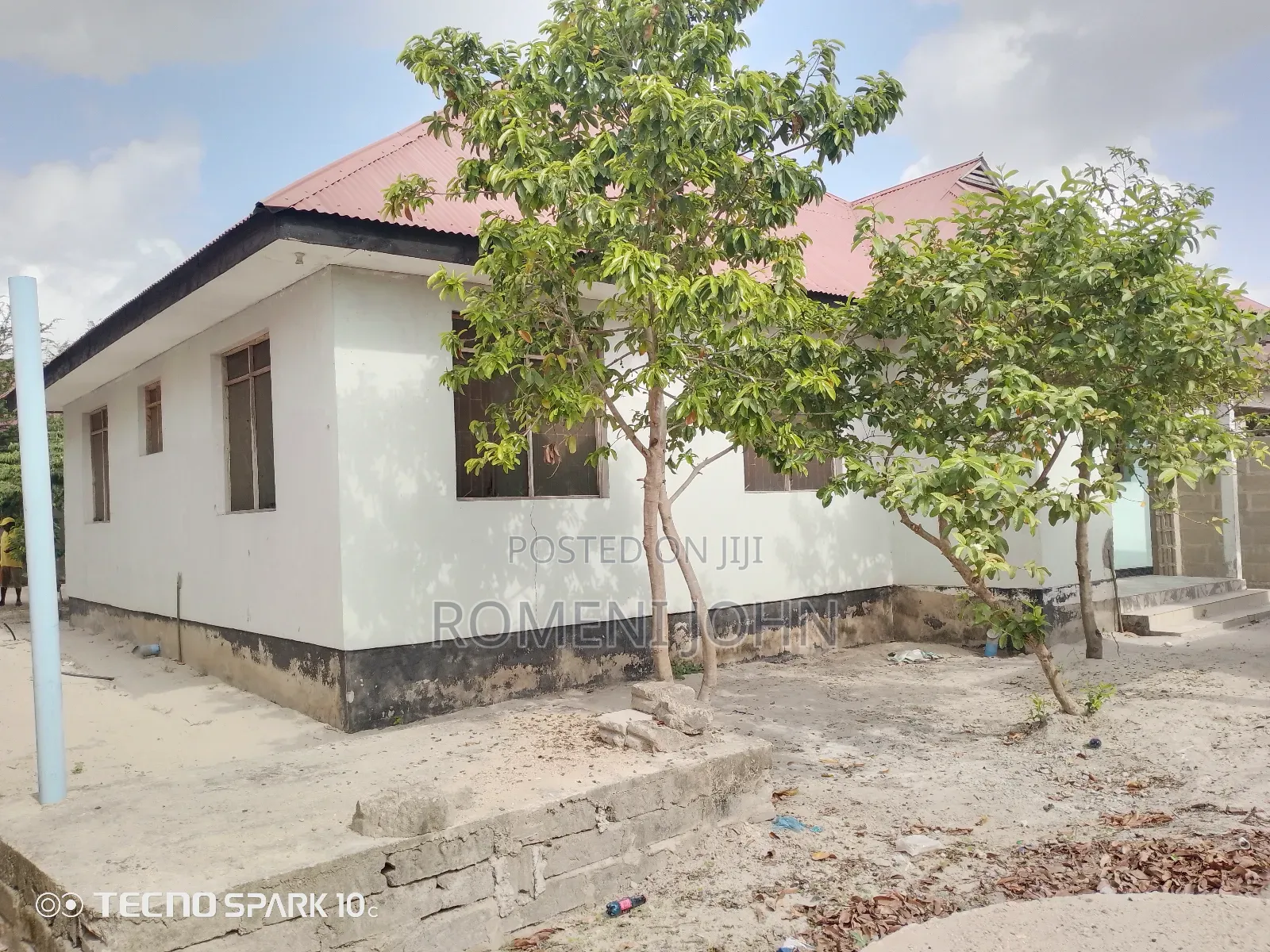 4bdrm House in Tanzania Daresalaam, Ilala for sale