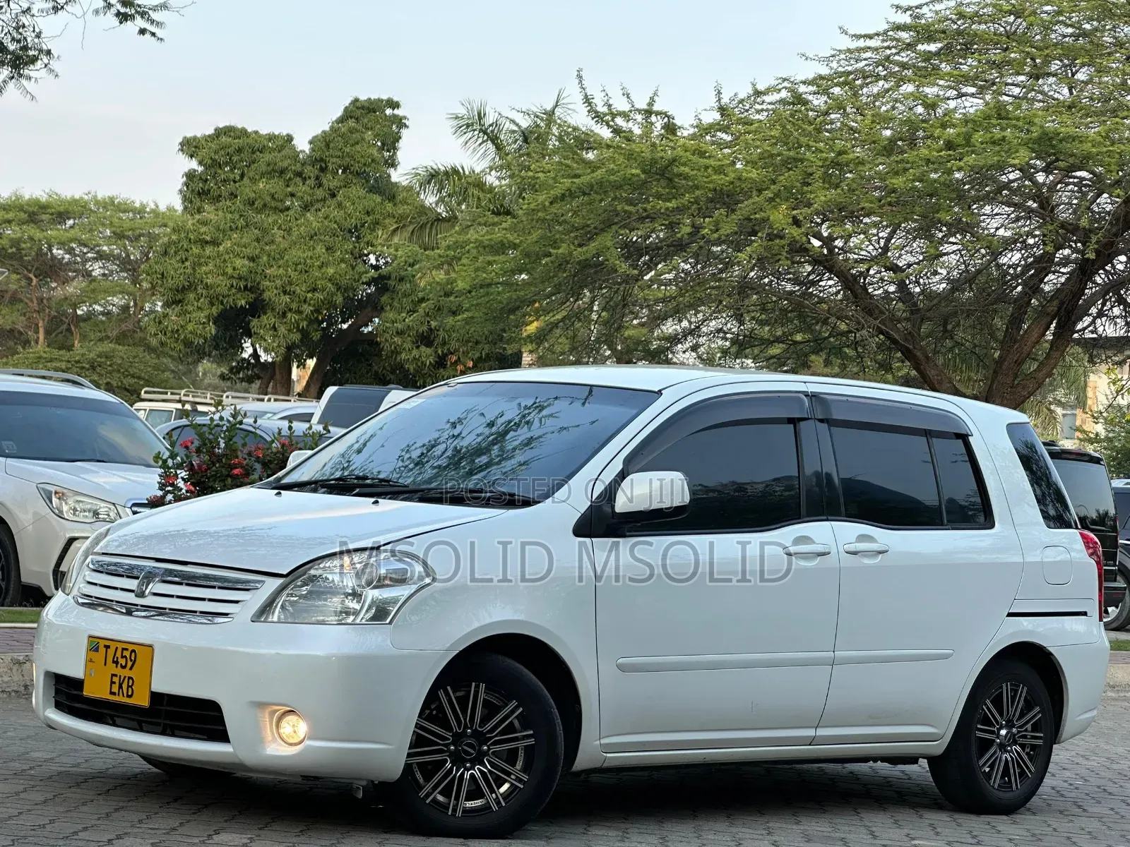 Toyota Raum 2004 White