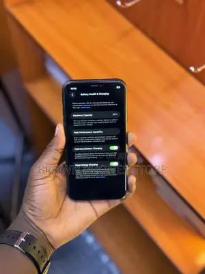 Apple iPhone 11 64 GB Black
