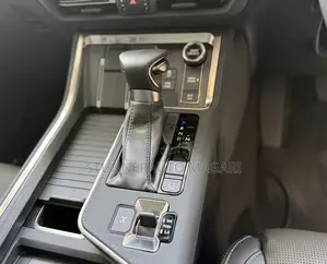 New Lexus GX 2025 Beige