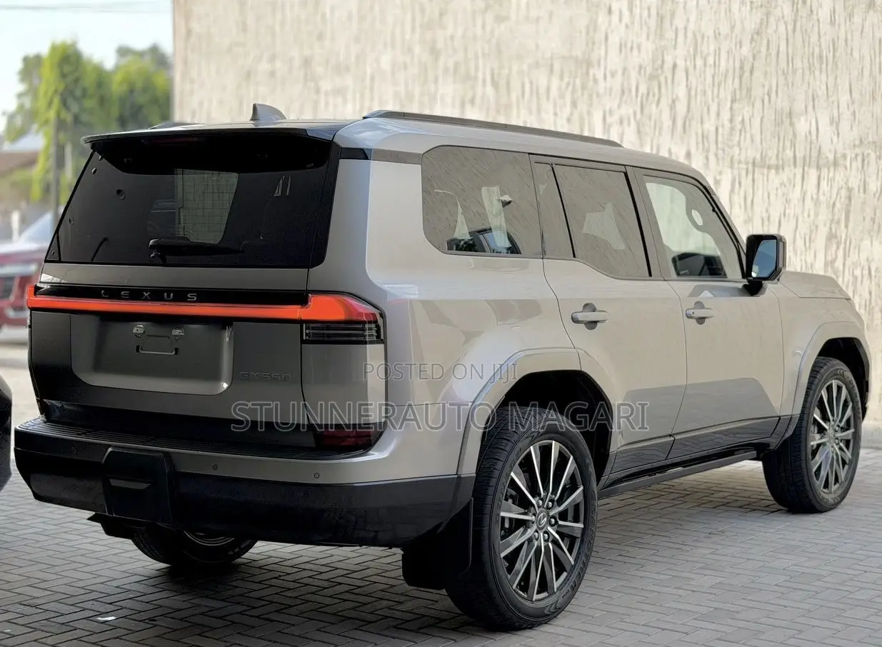 New Lexus GX 2025 Beige