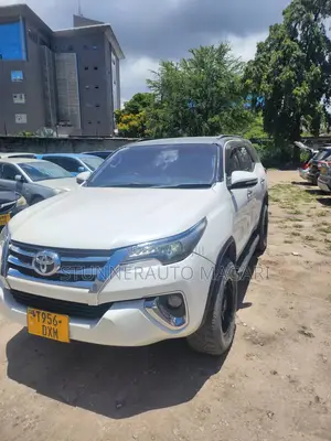 Toyota Fortuner 2016 White